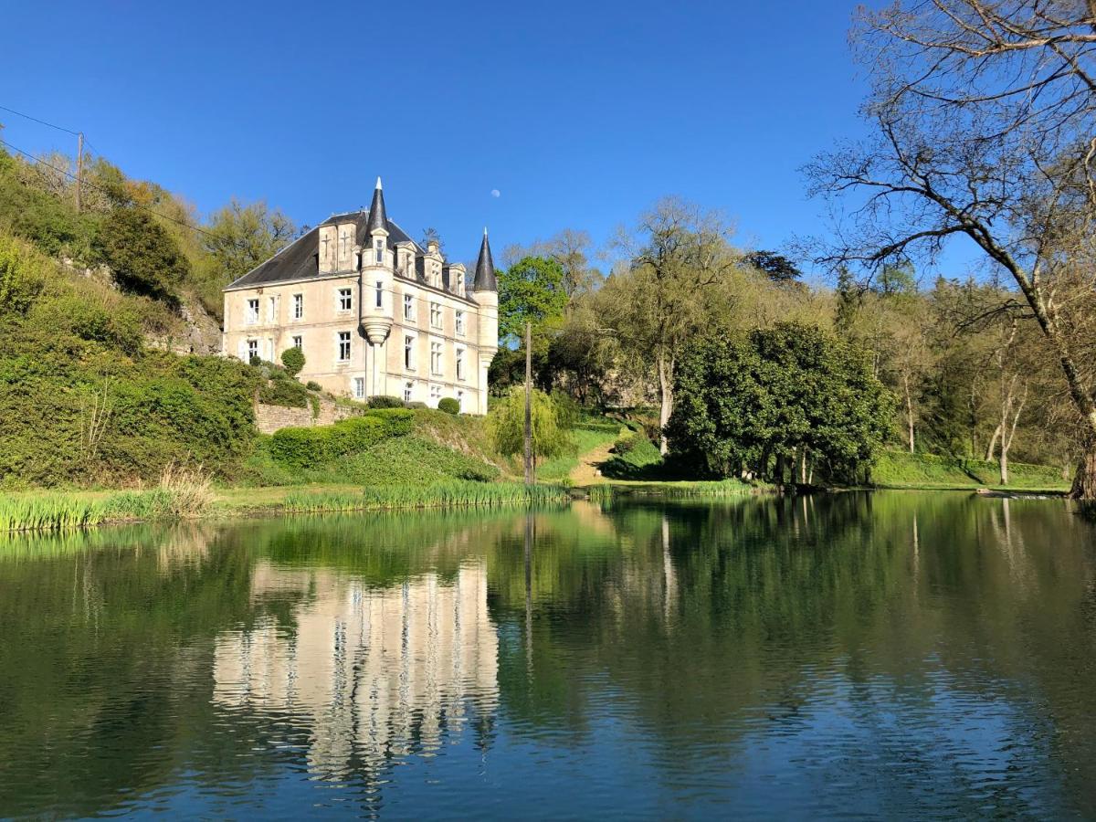 Château des Loups - Les Cyprès Echire Extérieur photo
