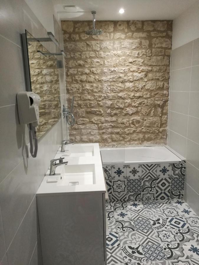 Château des Loups - Les Cyprès Echire Extérieur photo